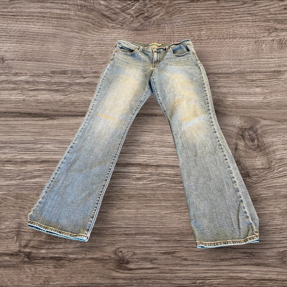 Levi’s Women’s 415 Relaxed Bootcut Jeans Size 30